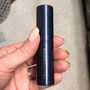 Beautycounter highlighter pearl glow